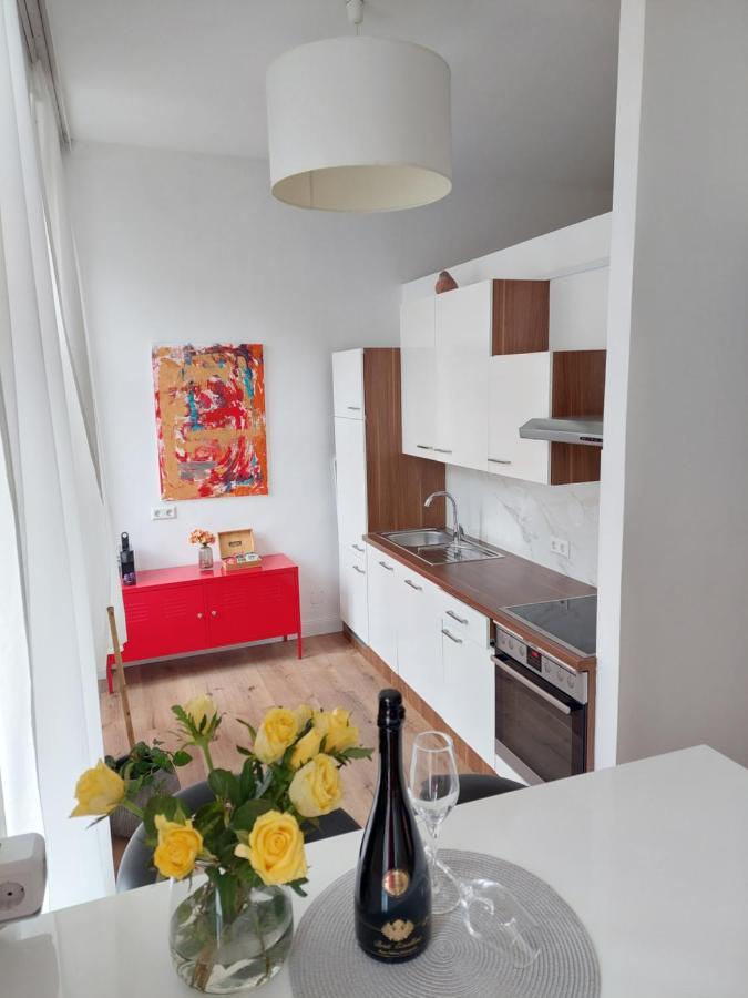 Vienna Charm Apartment Luaran gambar